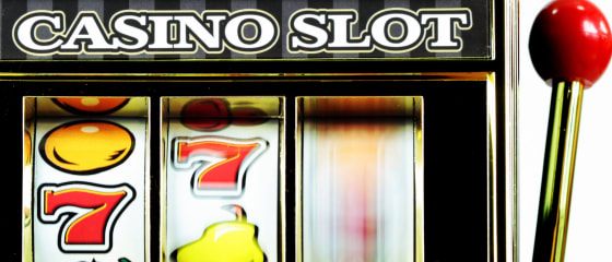 Populære spilleautomattemaer og hvorfor folk ikke kan slutte å spille dem