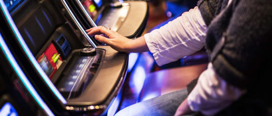 Topp spilleautomater som tilbyr gratisspinnbonuser